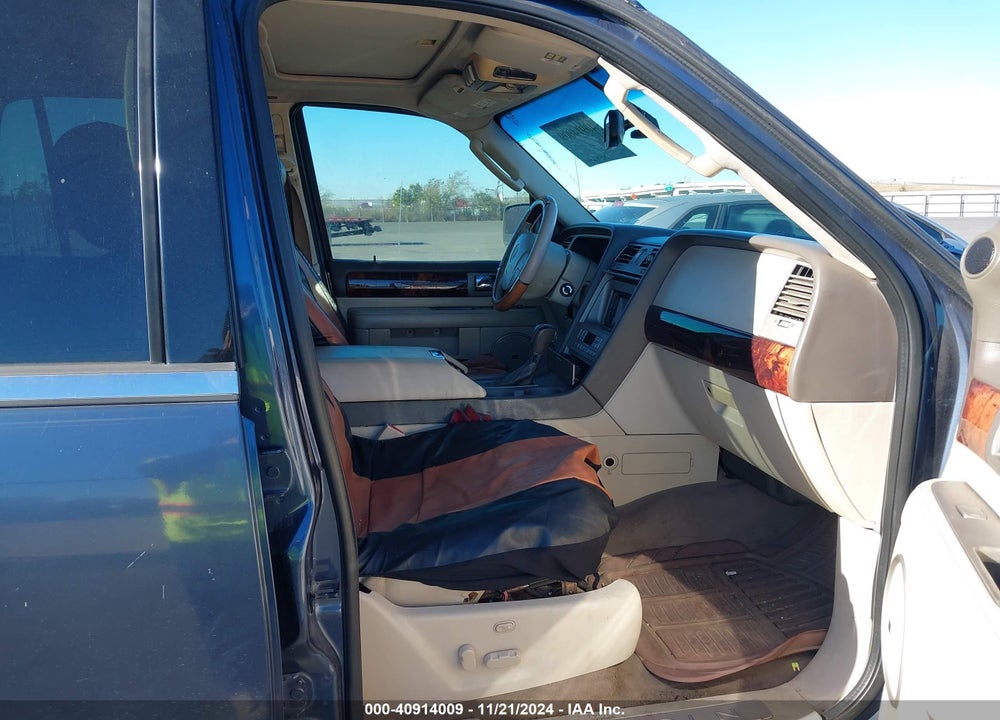 2004 LINCOLN NAVIGATOR VIN: 5LMFU27R34LJ37509