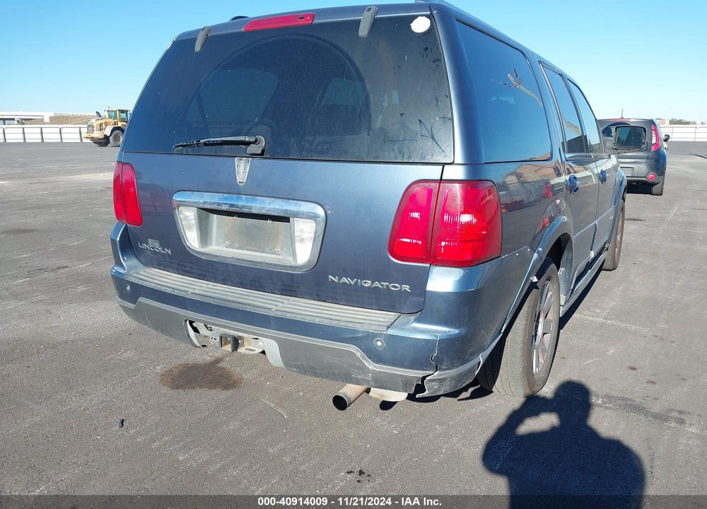2004 LINCOLN NAVIGATOR VIN: 5LMFU27R34LJ37509