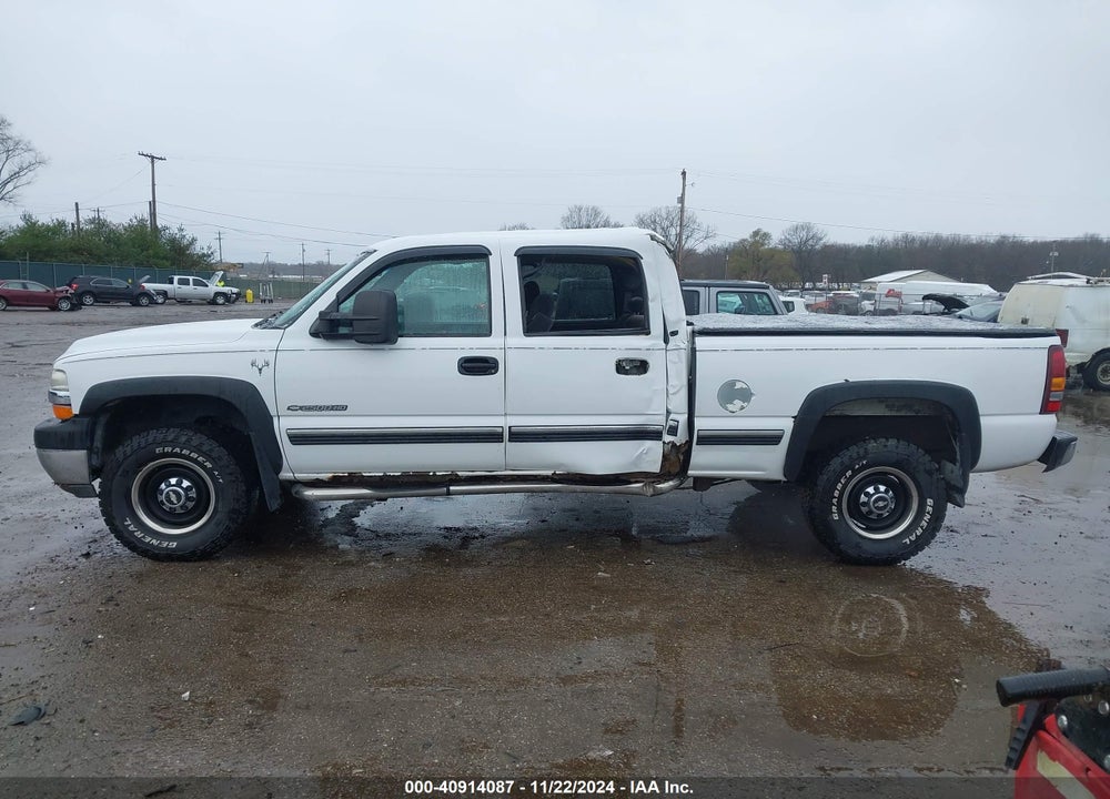 2001 CHEVROLET SILVERADO 2500HD LS VIN: 1GCHK23U01F122847