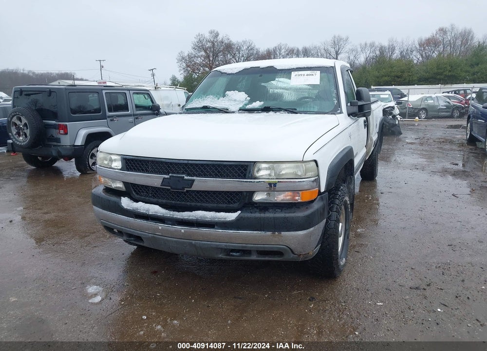2001 CHEVROLET SILVERADO 2500HD LS VIN: 1GCHK23U01F122847