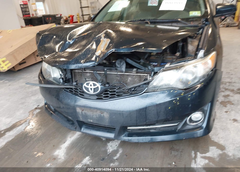 2014 TOYOTA CAMRY SE VIN: 4T1BF1FK2EU362235