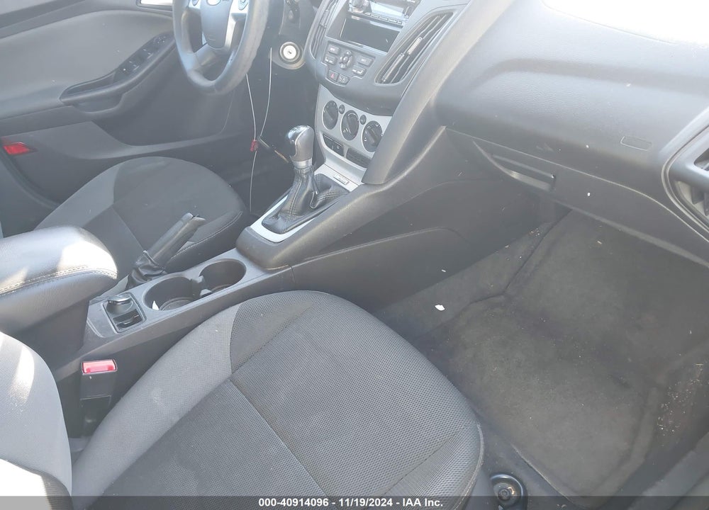 2014 FORD FOCUS SE VIN: 1FADP3F20EL141671