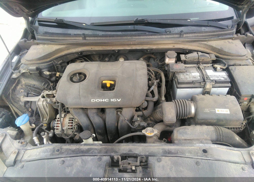 2017 HYUNDAI ELANTRA VIN: KMHD84LF5HU156407