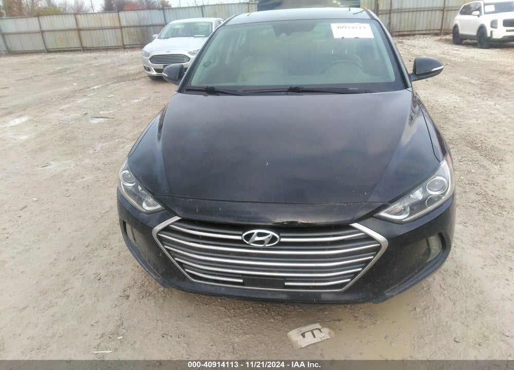 2017 HYUNDAI ELANTRA VIN: KMHD84LF5HU156407
