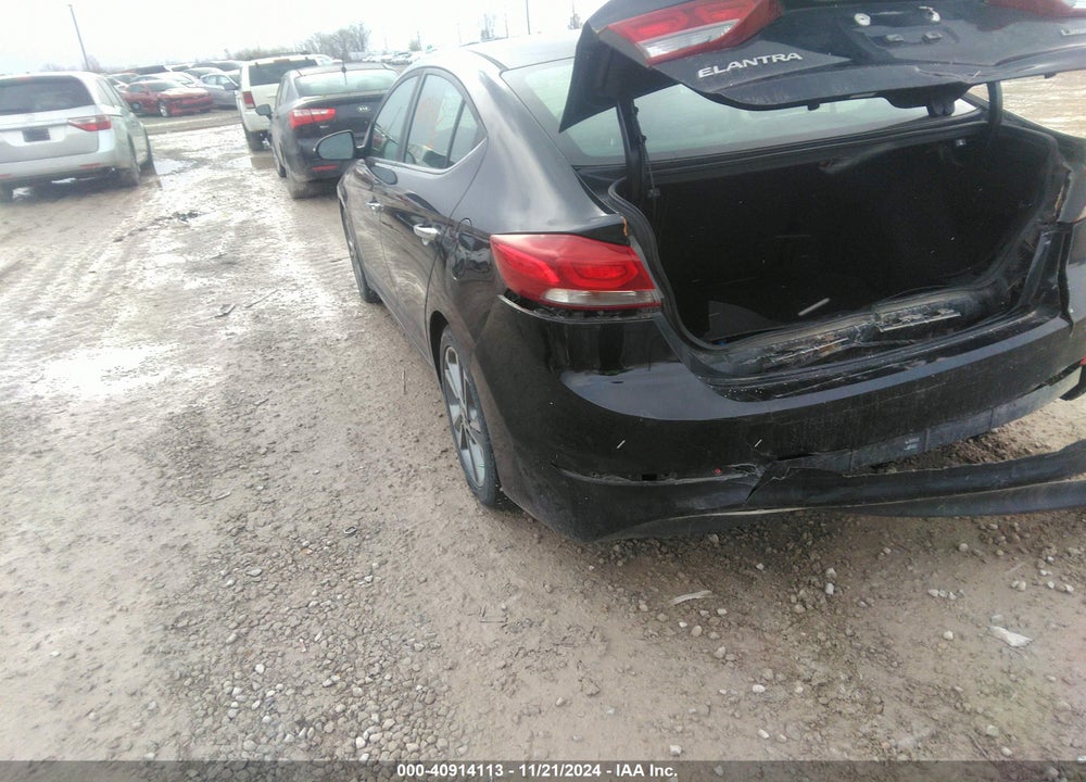 2017 HYUNDAI ELANTRA VIN: KMHD84LF5HU156407
