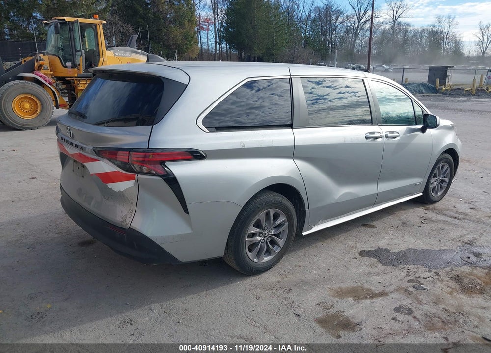 2021 TOYOTA SIENNA LE VIN: 5TDKSKFC1MS036492
