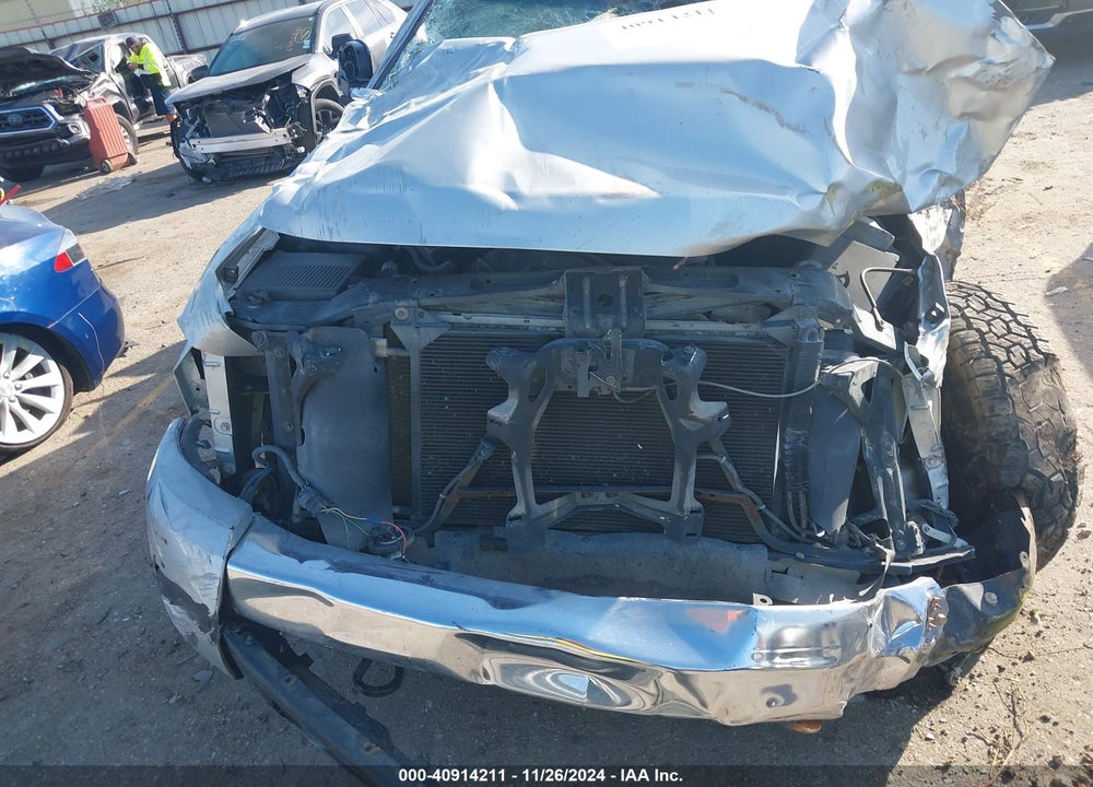 2011 CHEVROLET SILVERADO 1500 LT VIN: 3GCPKSE33BG201123