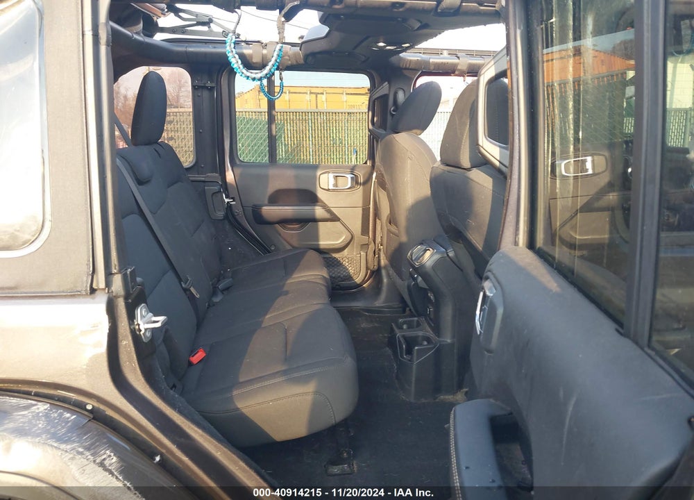 2021 JEEP WRANGLER UNLIMITED SAHARA 4X4 VIN: 1C4HJXEN7MW722596