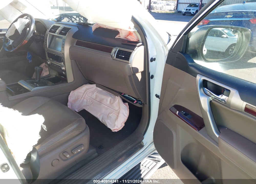 2017 LEXUS GX 460 VIN: JTJBM7FX8H5177403