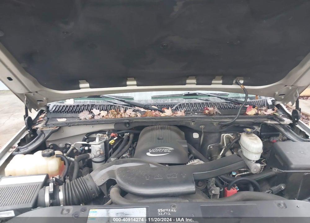 2004 CHEVROLET TAHOE LT VIN: 1GNEK13Z24J300503