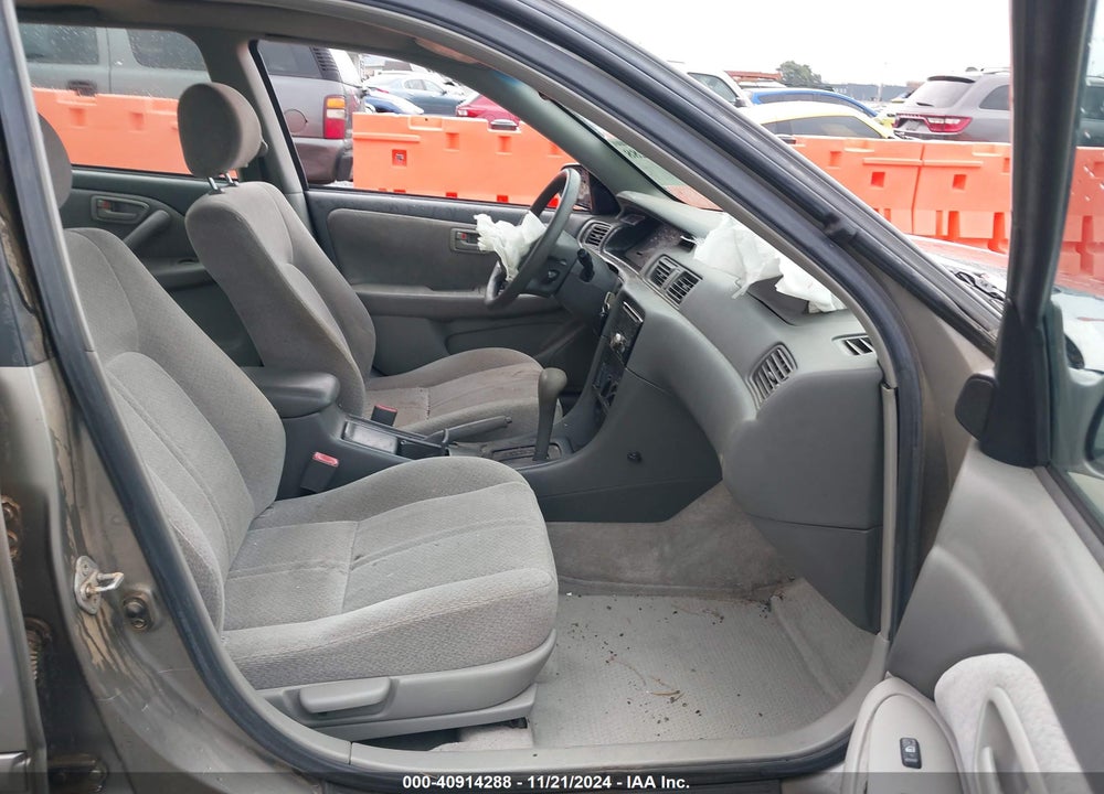 2000 TOYOTA CAMRY LE V6 VIN: JT2BF22K2Y0241953