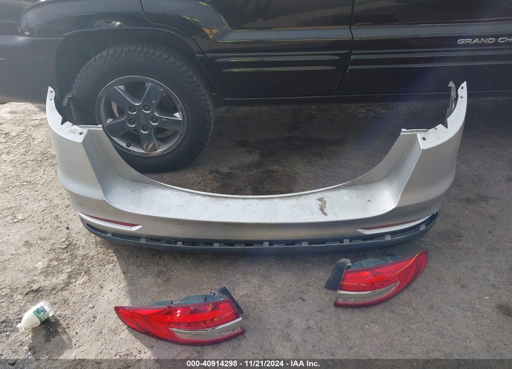 2019 FORD FUSION HYBRID SE VIN: 3FA6P0LU4KR206340
