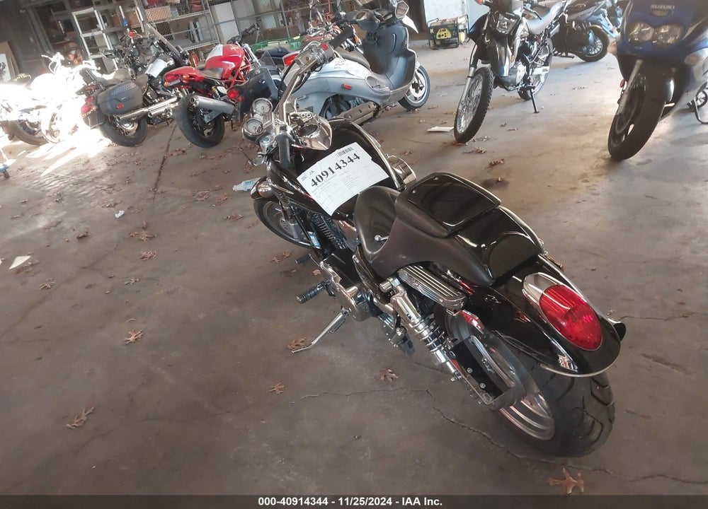 2007 KAWASAKI VN1600 B VIN: JKBVNKB117A013696