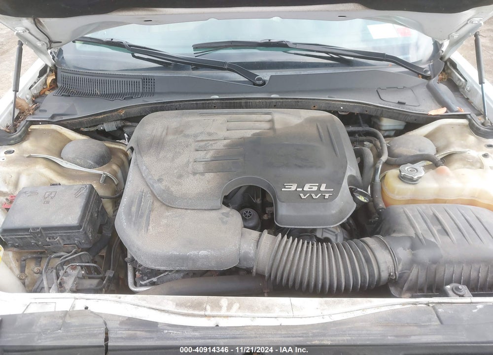 2014 CHRYSLER 300 VIN: 2C3CCAAG0EH127750