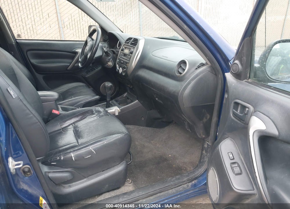 2004 TOYOTA RAV4 VIN: JTEHD20V940036852