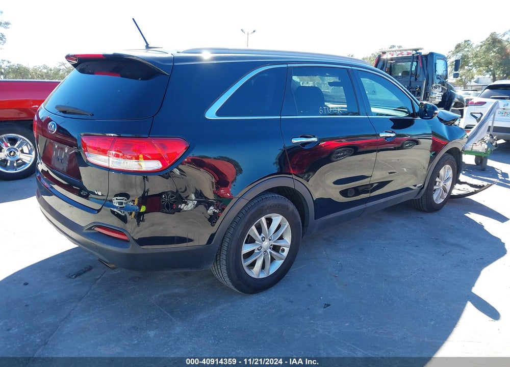 2017 KIA SORENTO 3.3L LX VIN: 5XYPGDA54HG188457