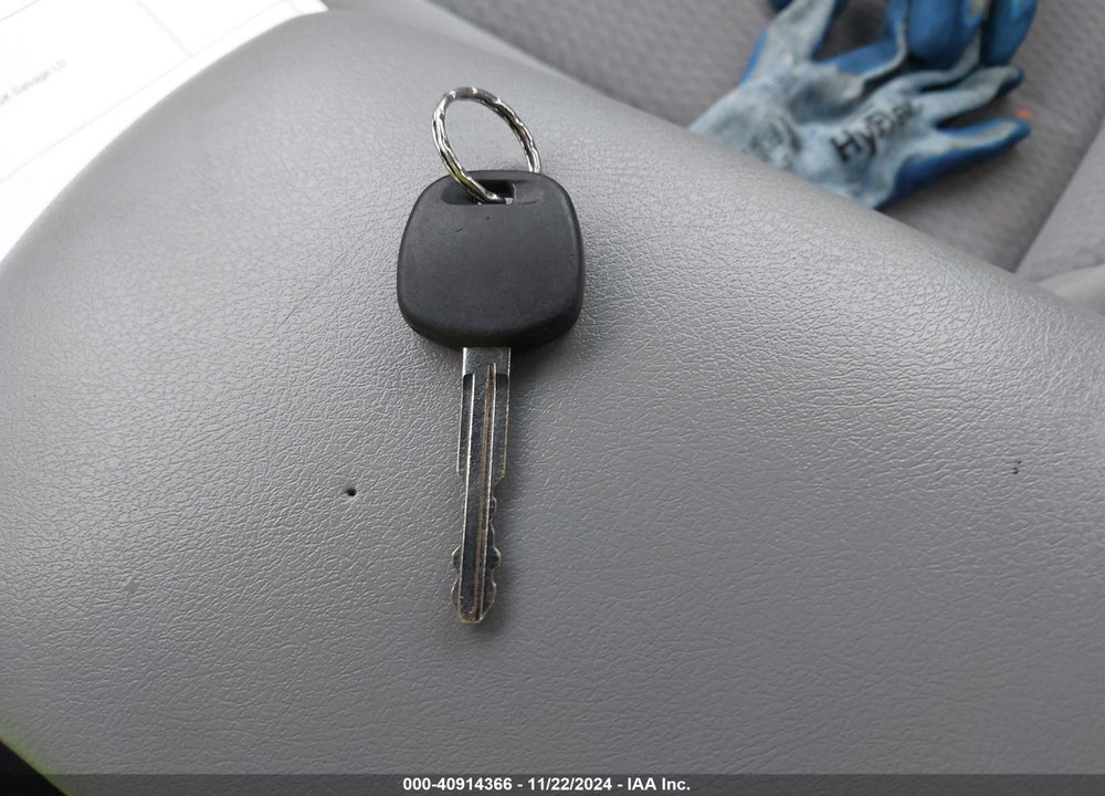 2010 TOYOTA CAMRY LE VIN: 4T1BF3EK7AU094404