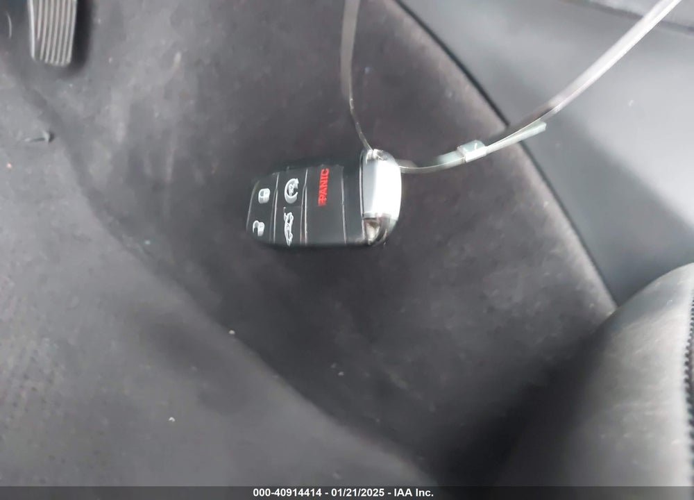 2018 CHRYSLER 300 TOURING L VIN: 2C3CCAAG7JH270043