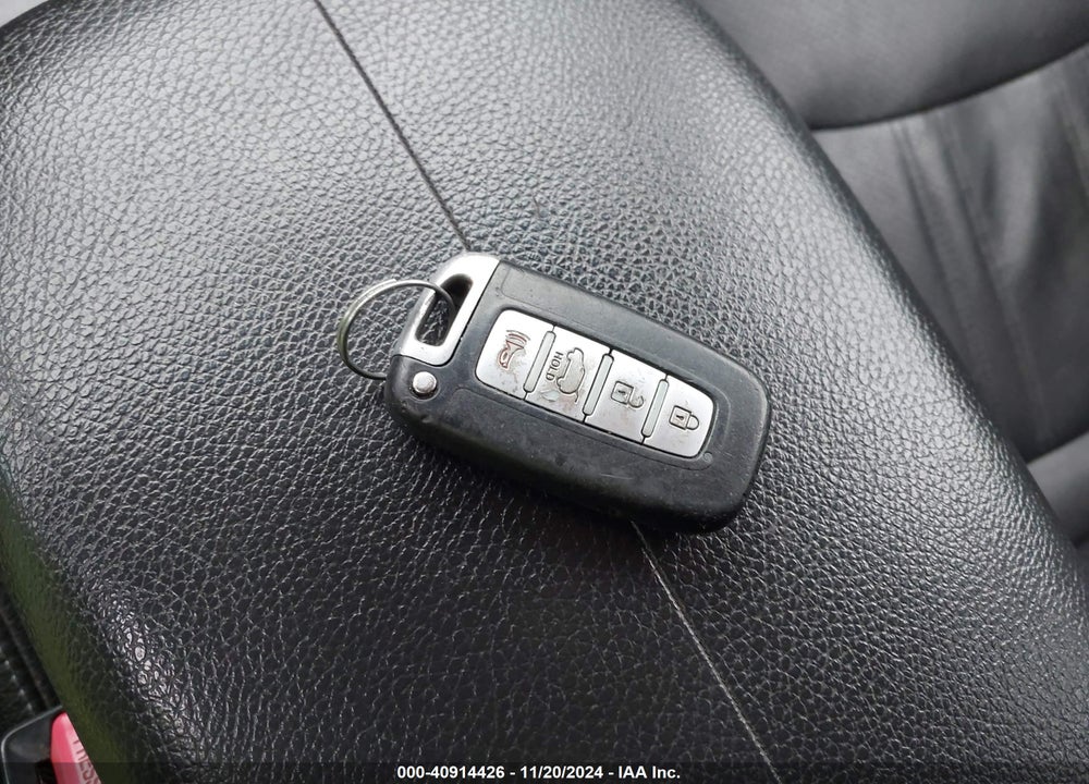 2013 KIA SORENTO EX VIN: 5XYKU3A65DG318343