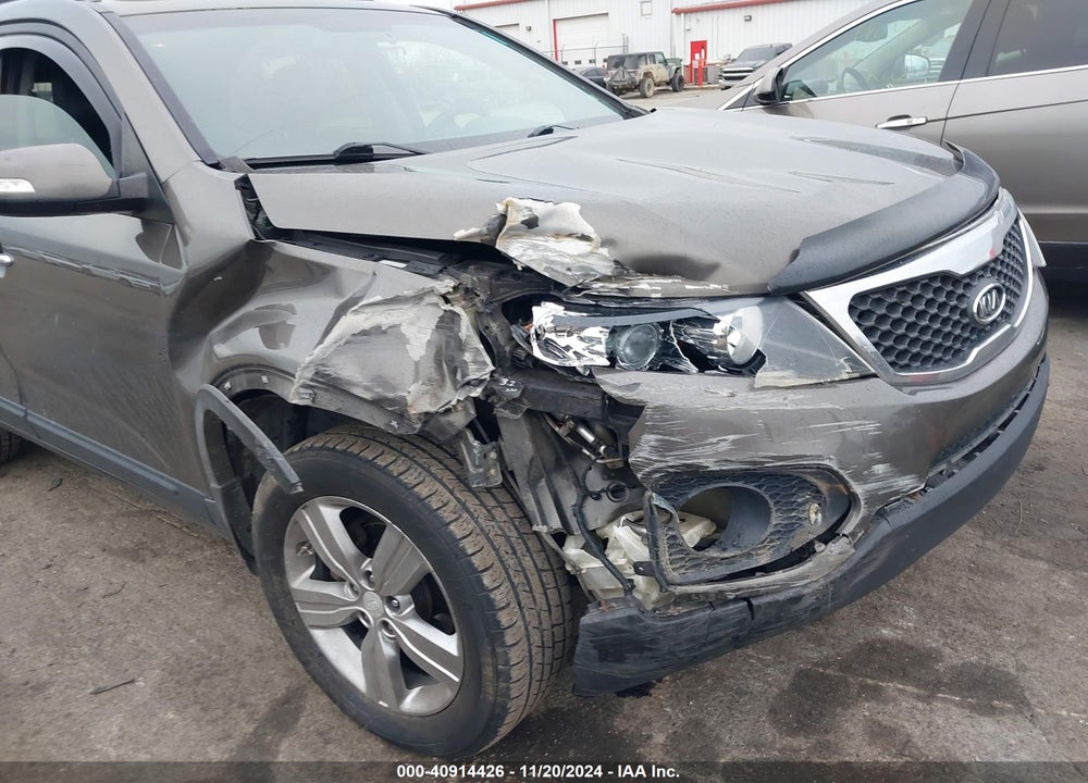 2013 KIA SORENTO EX VIN: 5XYKU3A65DG318343