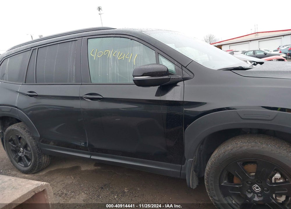 2022 HONDA PILOT AWD TRAILSPORT VIN: 5FNYF6H83NB095158