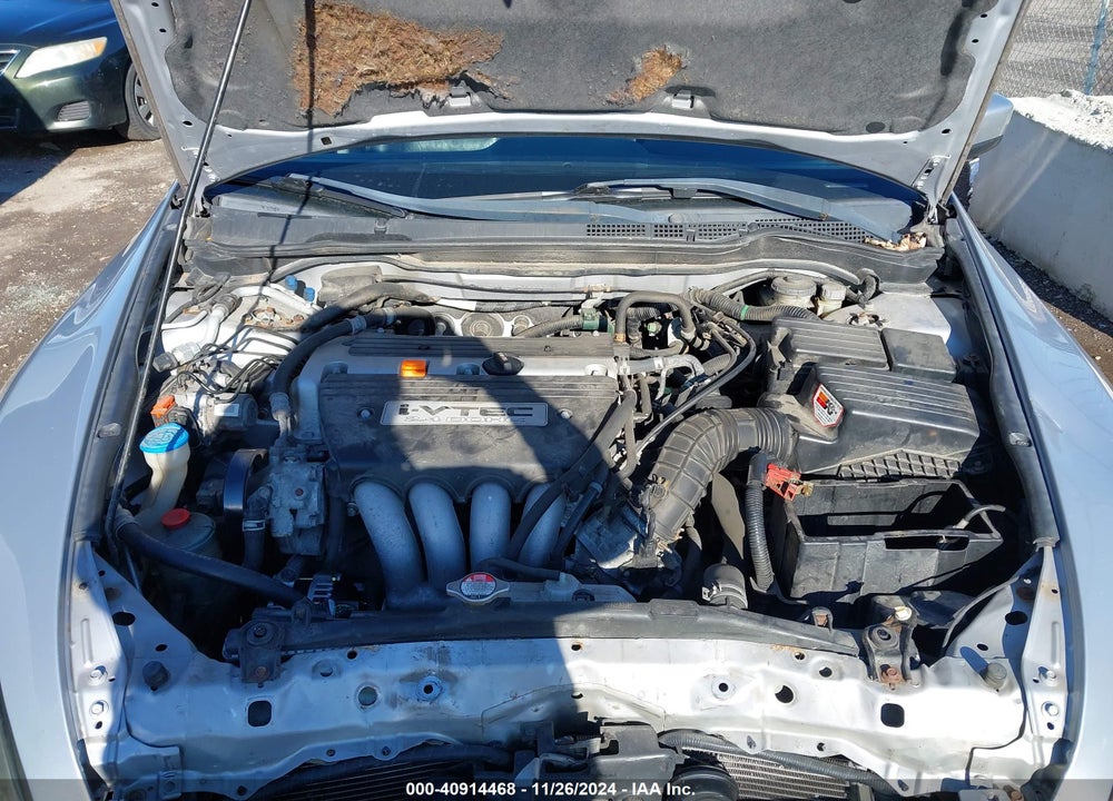 2004 HONDA ACCORD 2.4 EX VIN: 1HGCM55854A113585