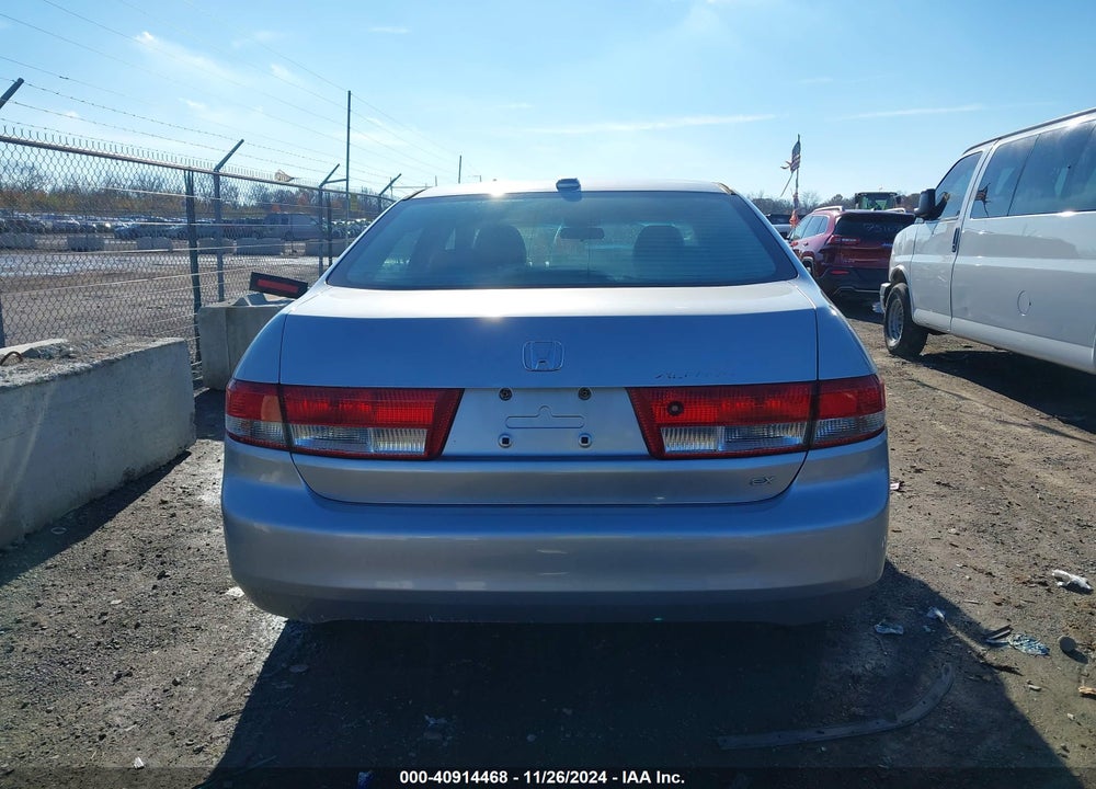 2004 HONDA ACCORD 2.4 EX VIN: 1HGCM55854A113585
