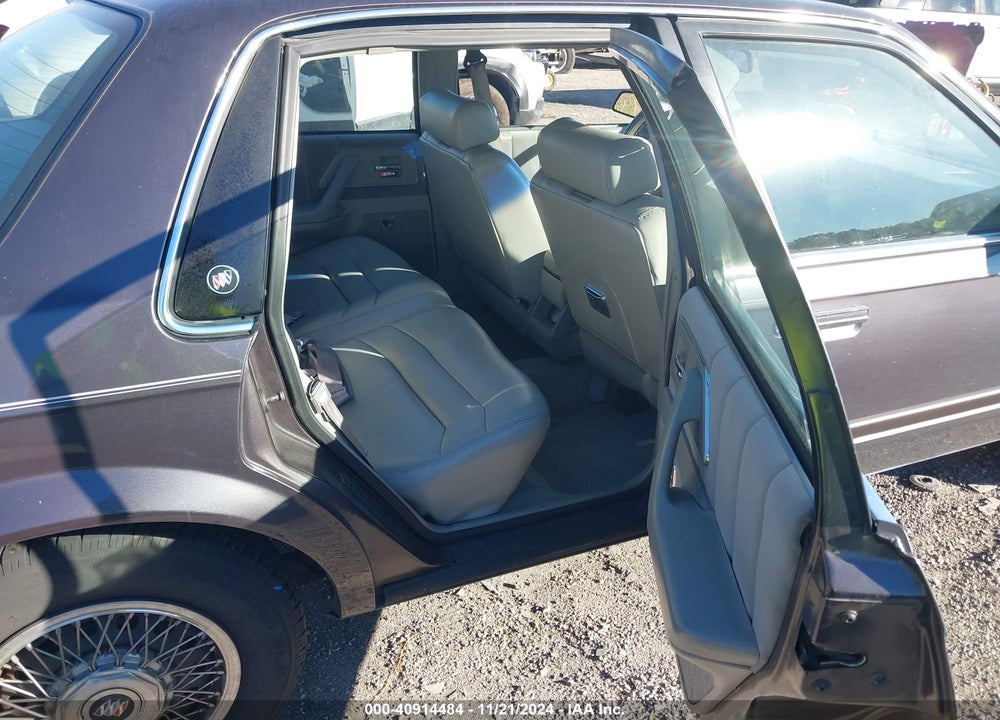 1995 BUICK CENTURY SPECIAL VIN: 1G4AG55MXS6473635