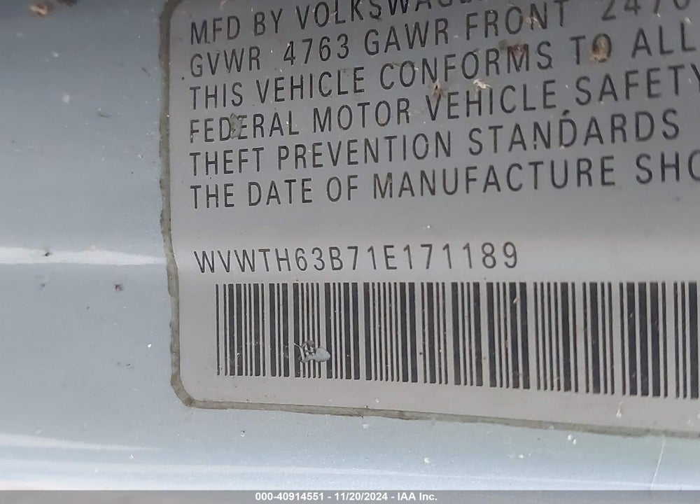 2001 VOLKSWAGEN PASSAT GLX VIN: WVWTH63B71E171189
