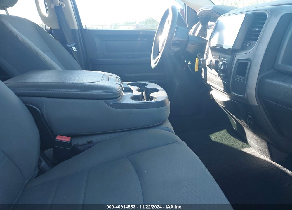 2015 RAM 1500 EXPRESS VIN: 1C6RR7FT8FS551658