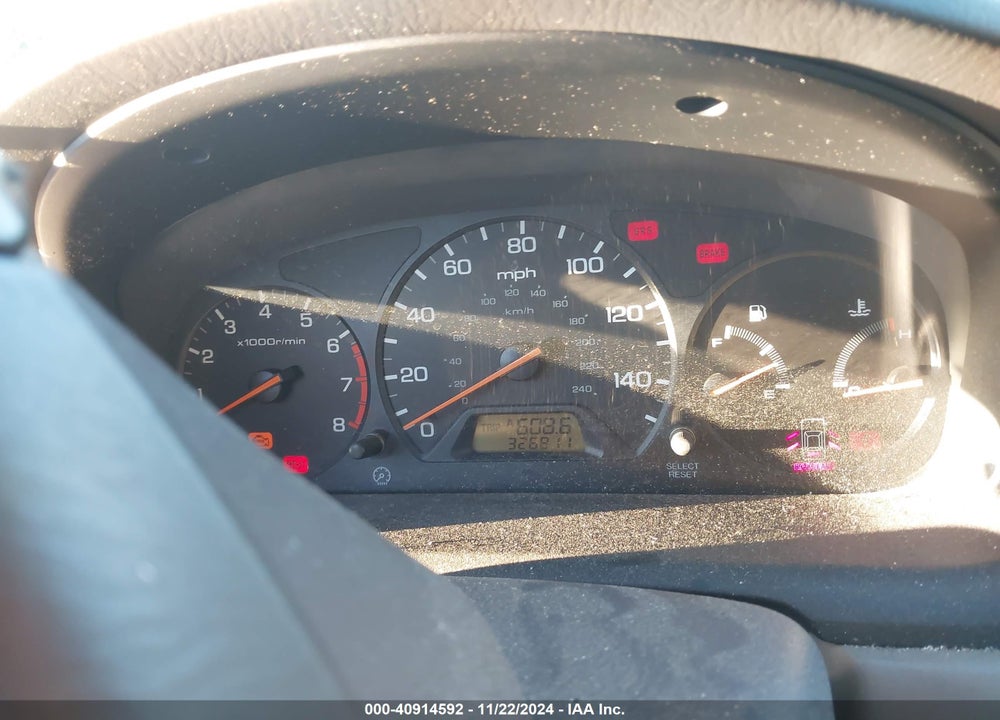 1999 HONDA ACCORD LX VIN: 1HGCG5548XA050832