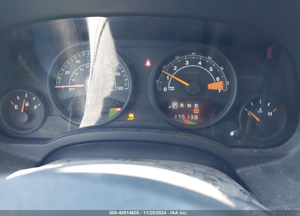 2014 JEEP COMPASS ALTITUDE VIN: 1C4NJCBA6ED763957