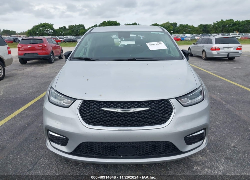 2024 CHRYSLER PACIFICA TOURING L VIN: 2C4RC1BGXRR132135