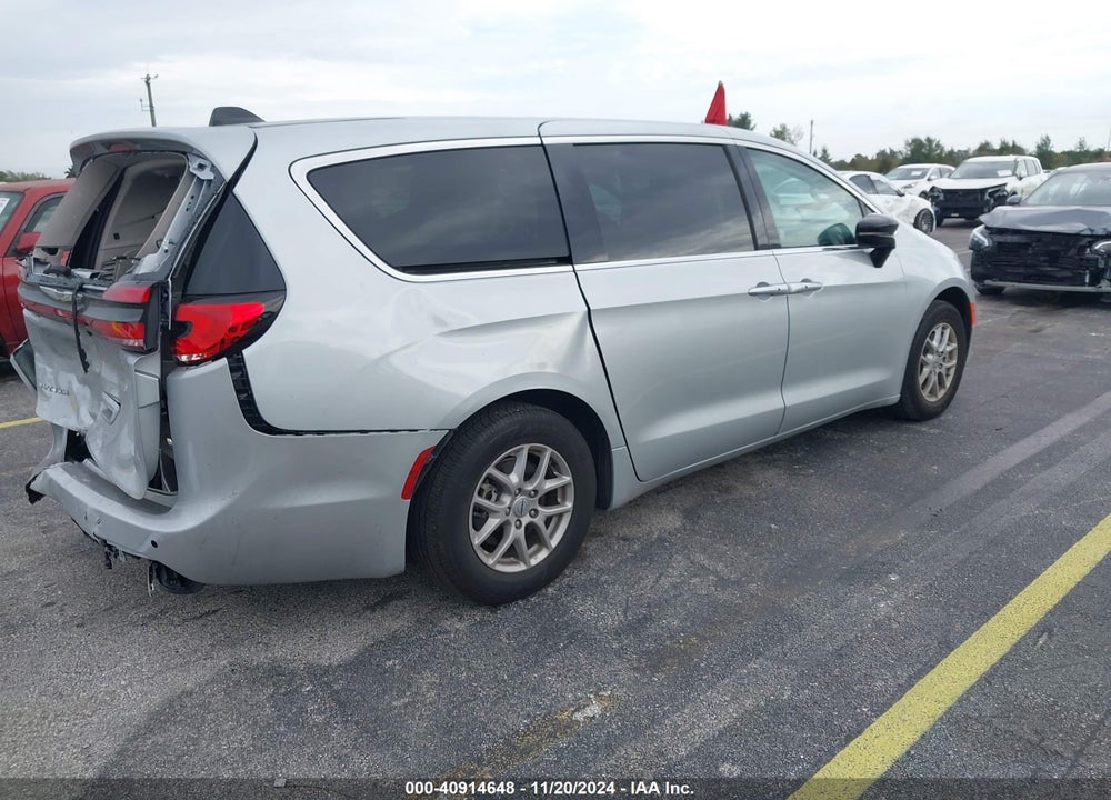 2024 CHRYSLER PACIFICA TOURING L VIN: 2C4RC1BGXRR132135
