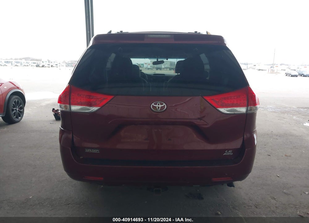 2014 TOYOTA SIENNA LE 7 PASSENGER VIN: 5TDJK3DC3ES094142