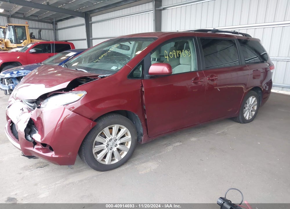 2014 TOYOTA SIENNA LE 7 PASSENGER VIN: 5TDJK3DC3ES094142