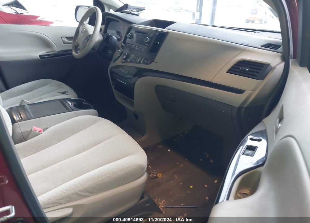 2014 TOYOTA SIENNA LE 7 PASSENGER VIN: 5TDJK3DC3ES094142