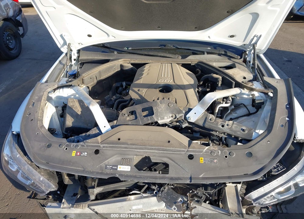 2020 GENESIS G70 2.0T RWD VIN: KMTG64LA8LU060325
