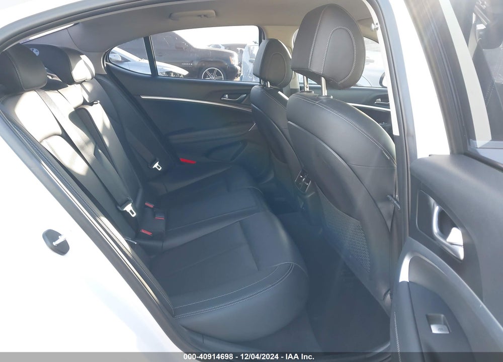 2020 GENESIS G70 2.0T RWD VIN: KMTG64LA8LU060325