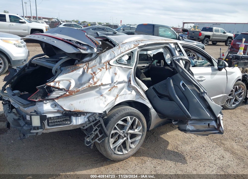 2021 HYUNDAI SONATA SEL VIN: KMHL64JA2MA149127