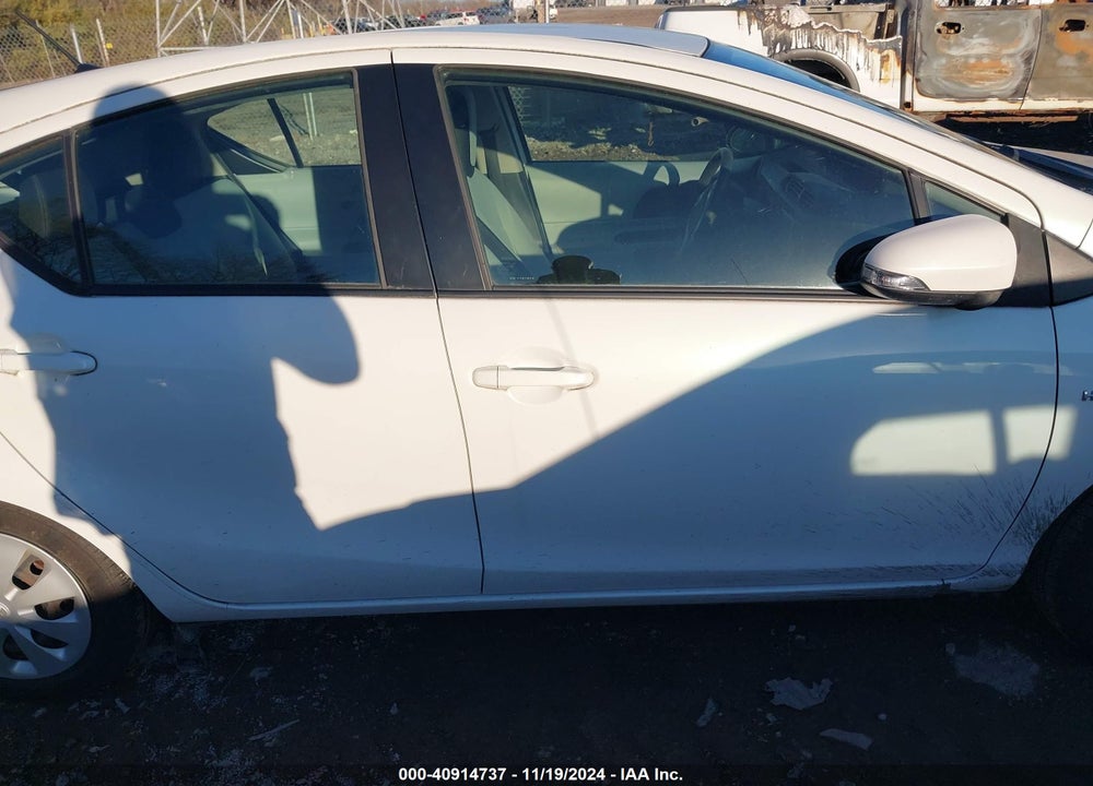 2012 TOYOTA PRIUS C ONE VIN: JTDKDTB34C1505897