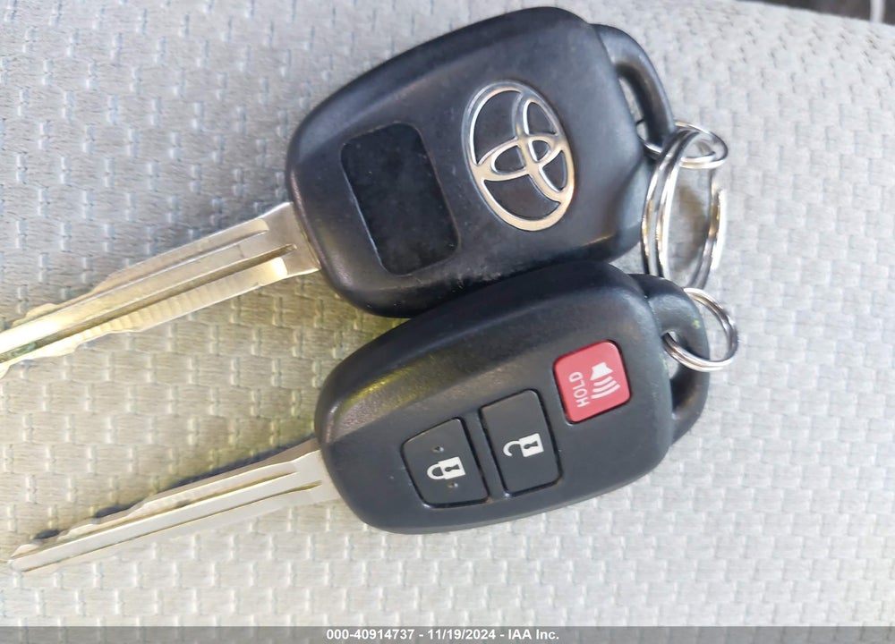 2012 TOYOTA PRIUS C ONE VIN: JTDKDTB34C1505897
