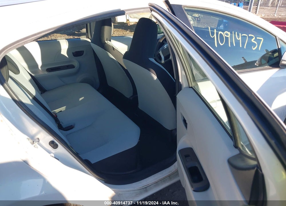 2012 TOYOTA PRIUS C ONE VIN: JTDKDTB34C1505897
