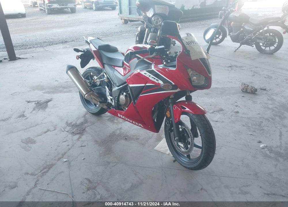 2020 HONDA CBR300 R VIN: MLHNC5100L5600384