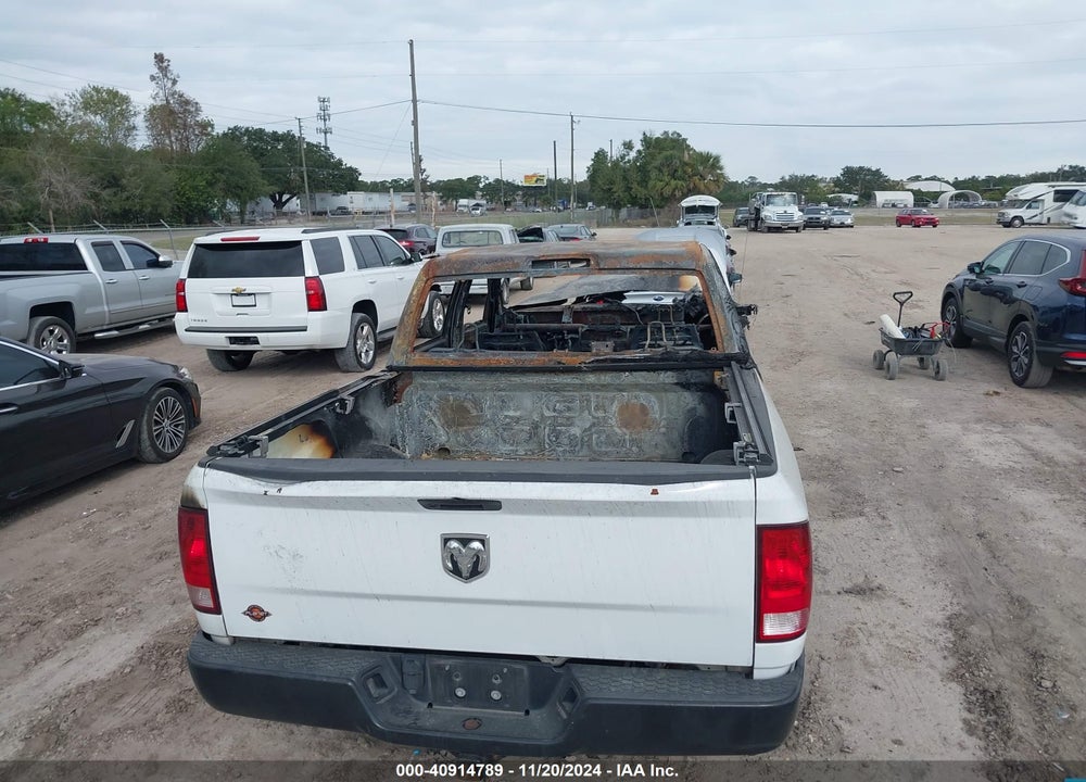 2022 RAM 1500 CLASSIC VIN: 3C6RR6KT4NG242825