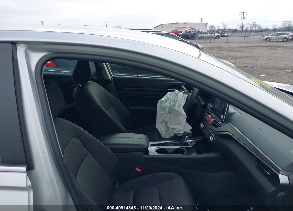 2024 NISSAN ALTIMA SV FWD VIN: 1N4BL4DV6RN374728