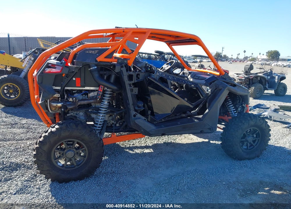 2021 POLARIS RZR PRO XP ULTIMATE VIN: 3NSRAD924MG625212