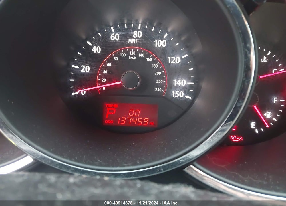 2011 KIA SORENTO EX VIN: 5XYKUCA18BG070526