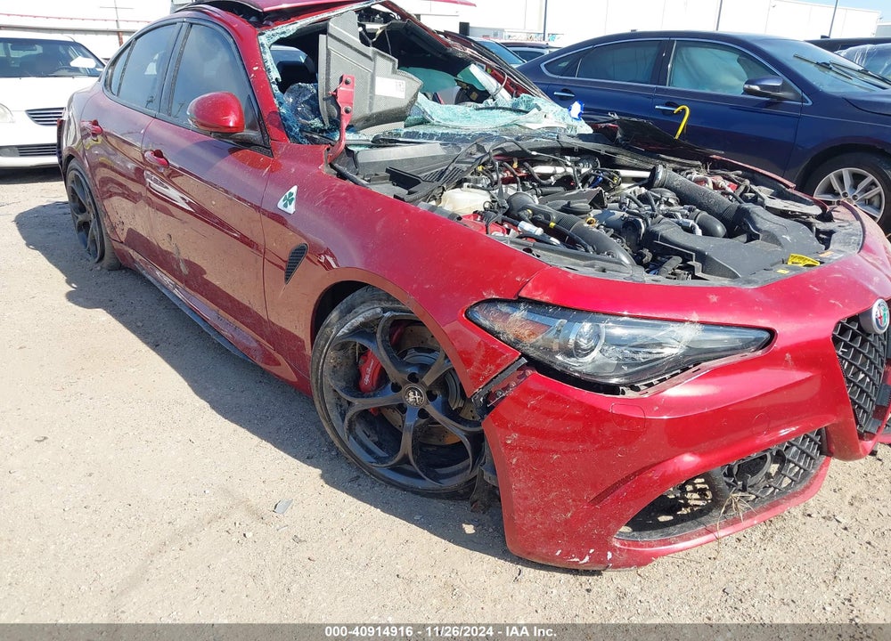 2017 ALFA ROMEO GIULIA QUADRIFOGLIO RWD VIN: ZARFAEAV3H7560862
