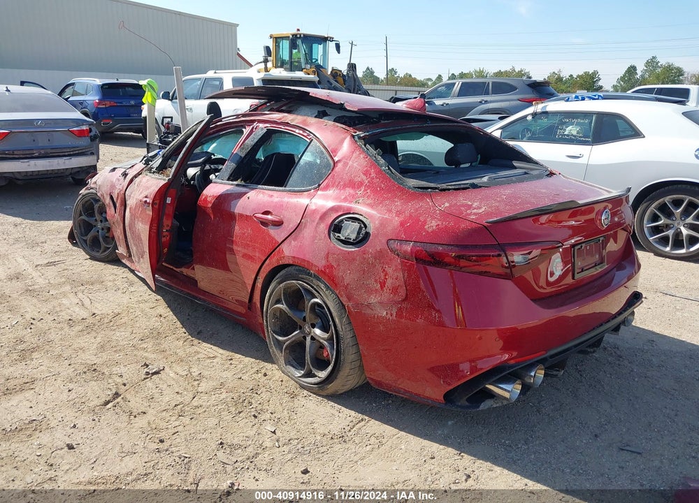 2017 ALFA ROMEO GIULIA QUADRIFOGLIO RWD VIN: ZARFAEAV3H7560862
